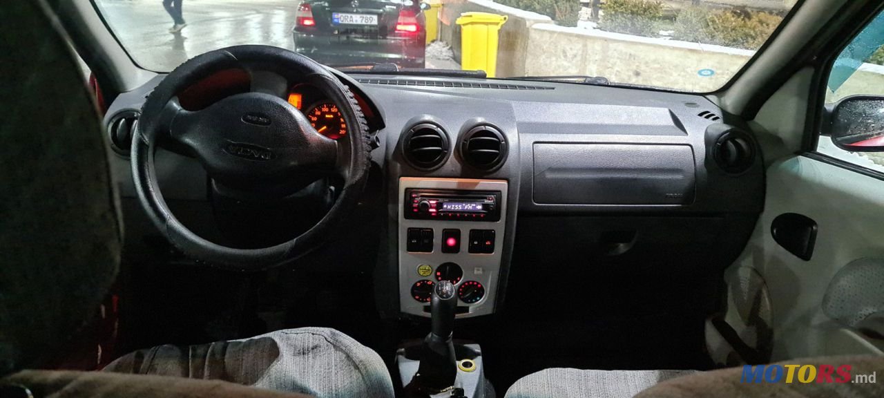 2007' Dacia Logan photo #4