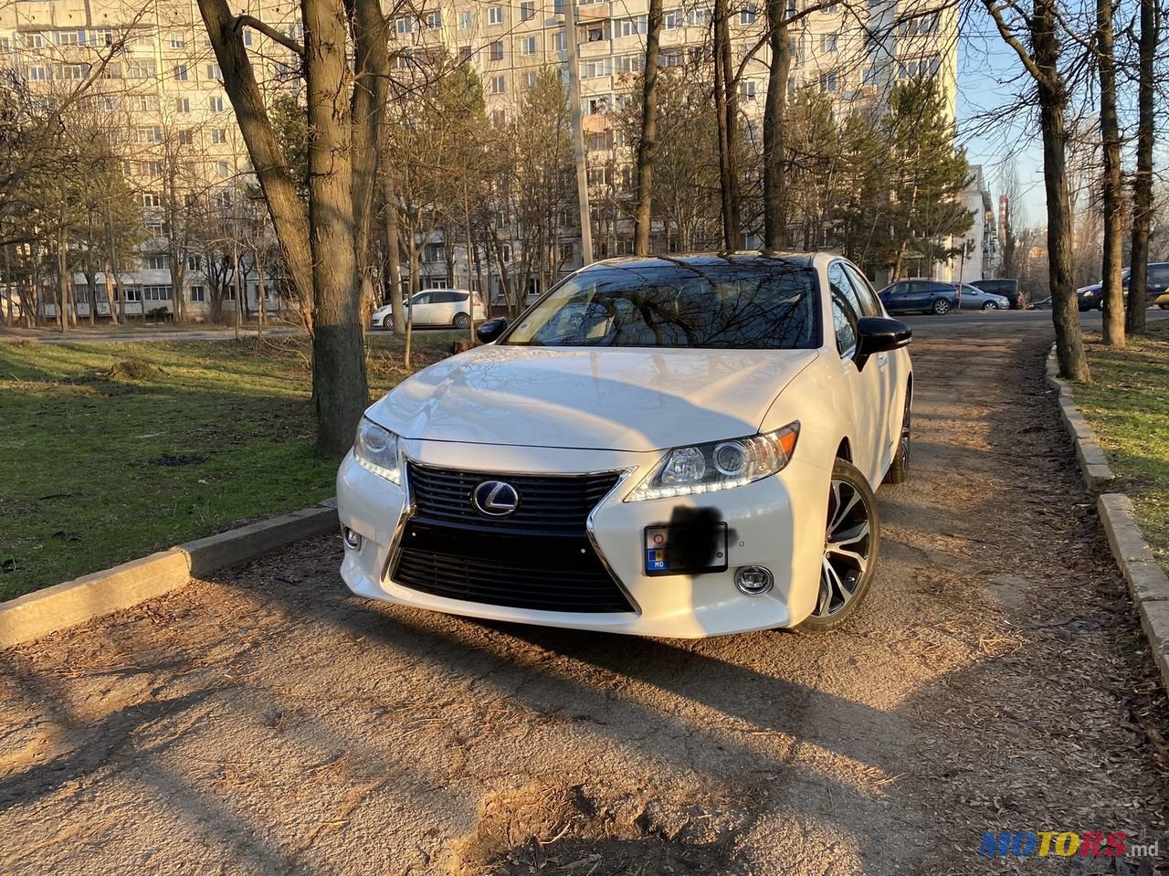 2013' Lexus Es Series photo #2