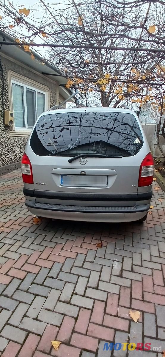 2004' Opel Zafira photo #3