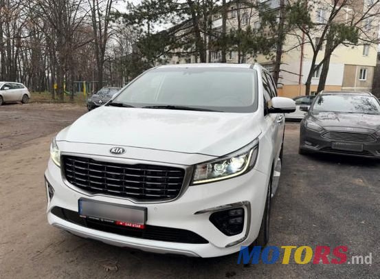 2019' Kia Carnival photo #1