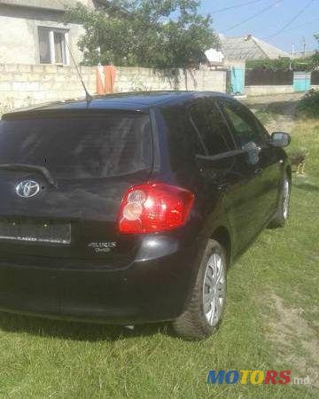 2007' Toyota Auris photo #2