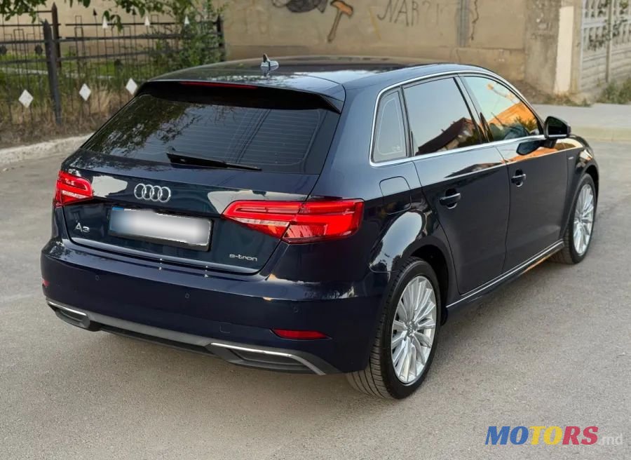 2016' Audi A3 E-Tron photo #3