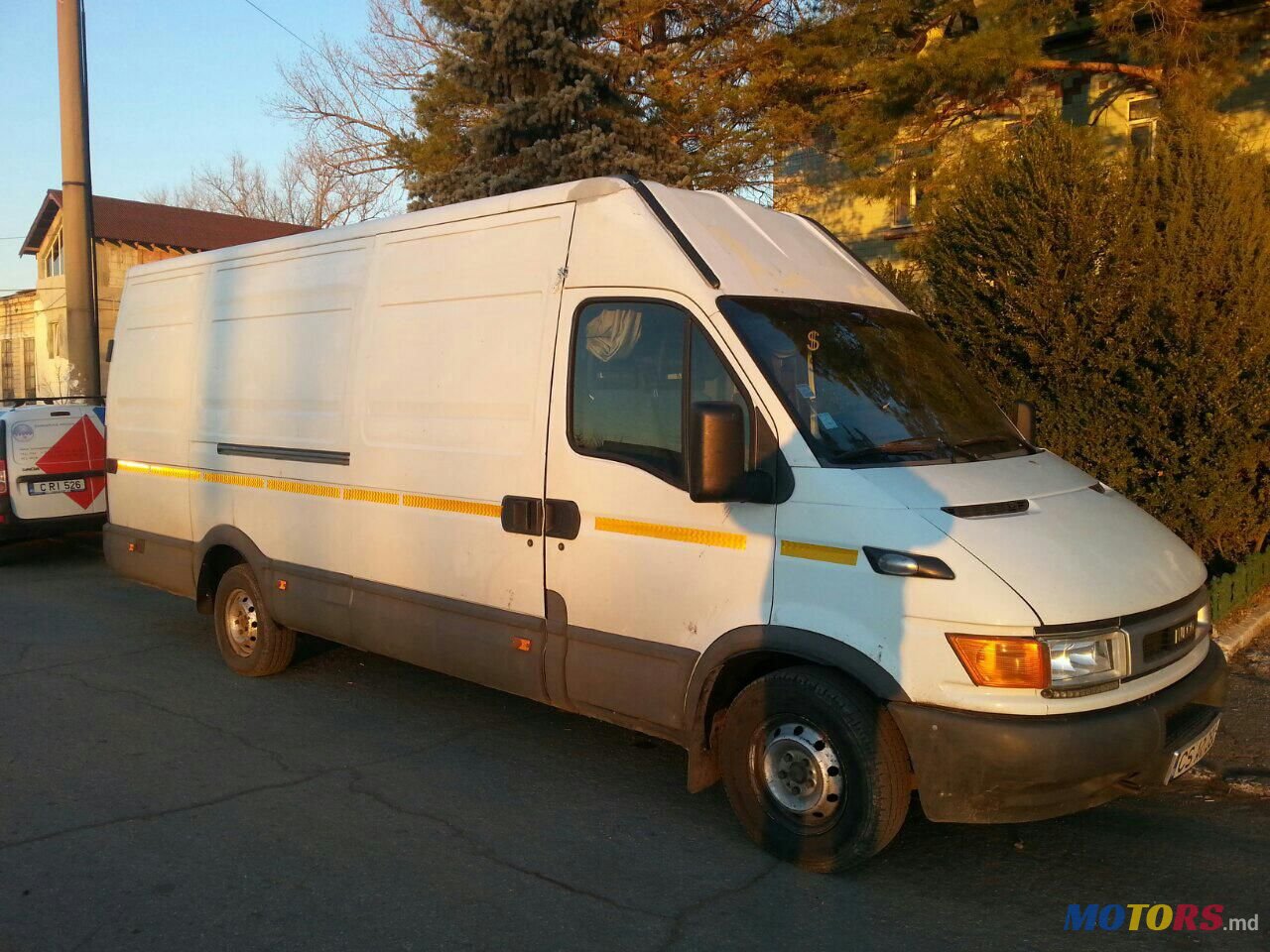 2002' Iveco 35s13 photo #1