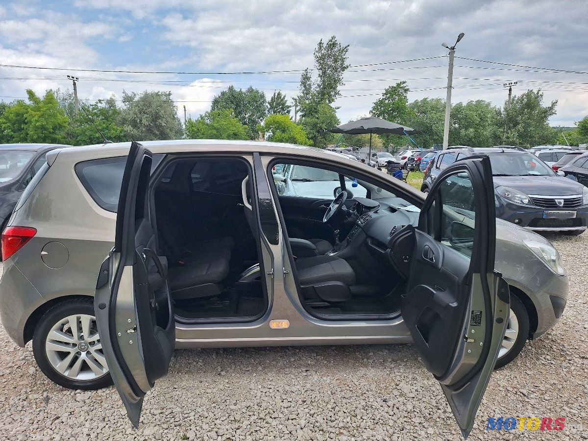 2010' Opel Meriva photo #6