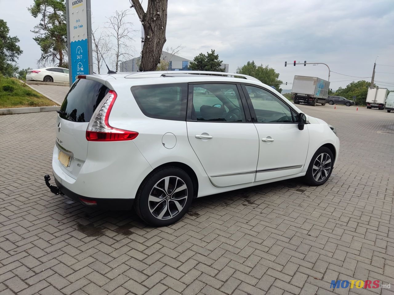 2013' Renault Grand Scenic photo #3