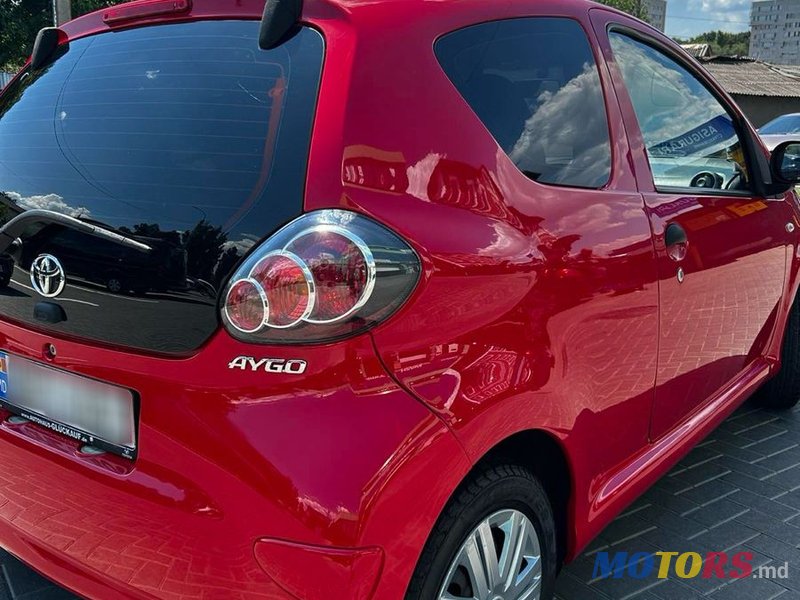 2010' Toyota Aygo photo #3