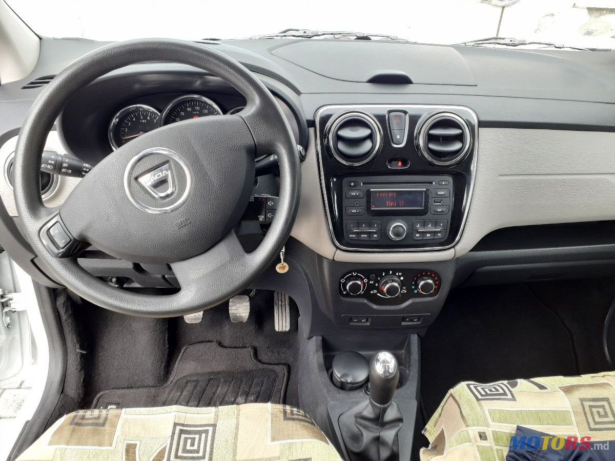 2012' Dacia Lodgy photo #5