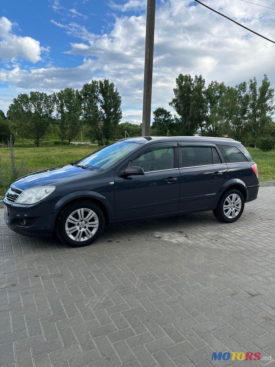 2009' Opel Astra photo #4