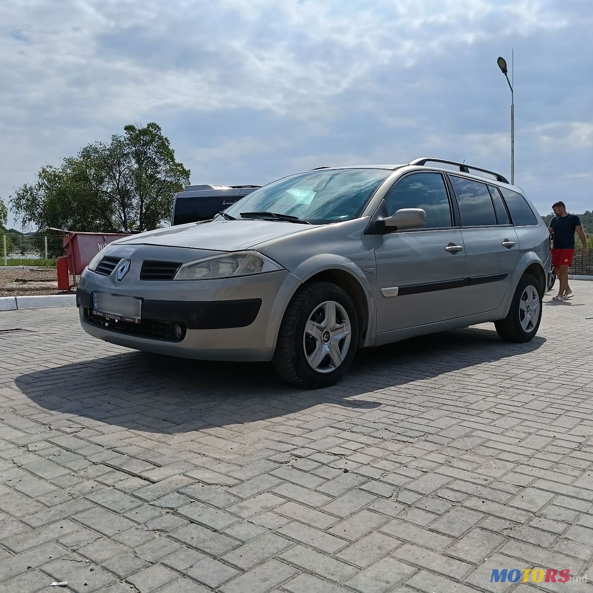 2004' Renault Megane photo #1