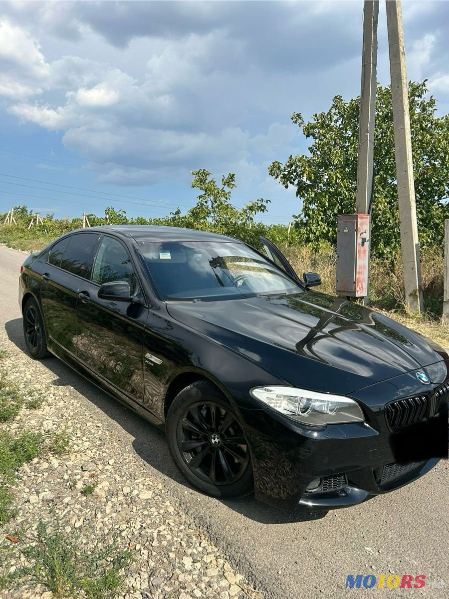 2012' BMW 5 Series photo #4