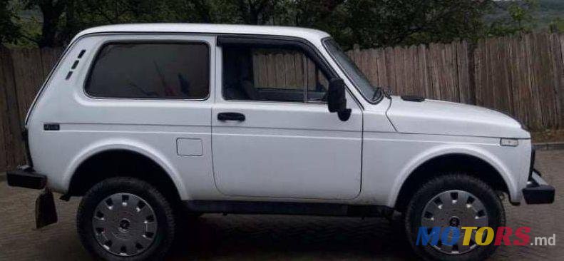 2000' ВАЗ 4X4 (Niva) photo #1