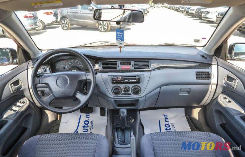 2002' Mitsubishi Lancer photo #1