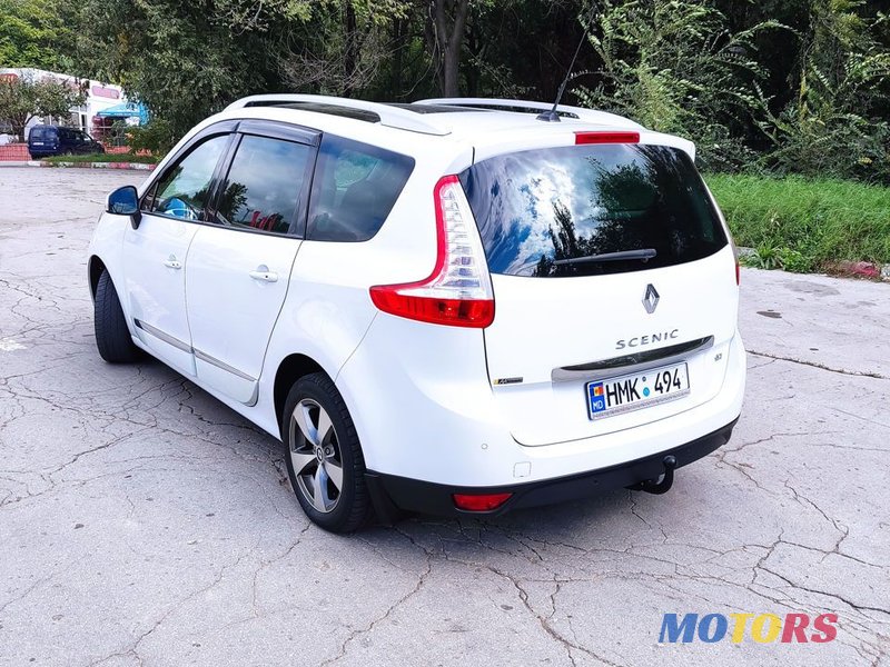 2014' Renault Grand Scenic photo #4