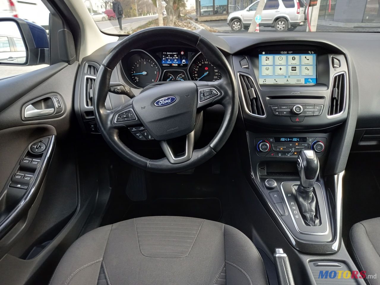 2017' Ford Focus photo #5