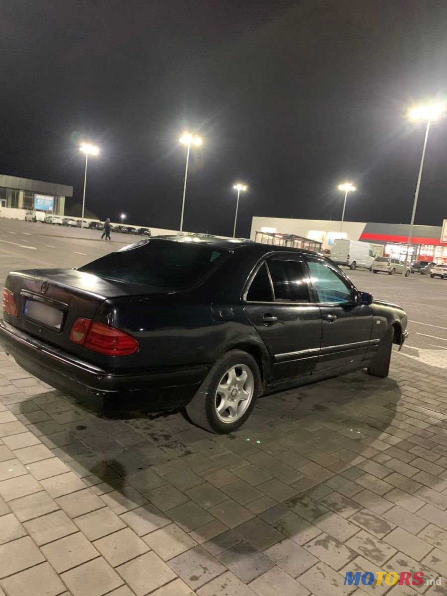 1996' Mercedes-Benz E-Class photo #3