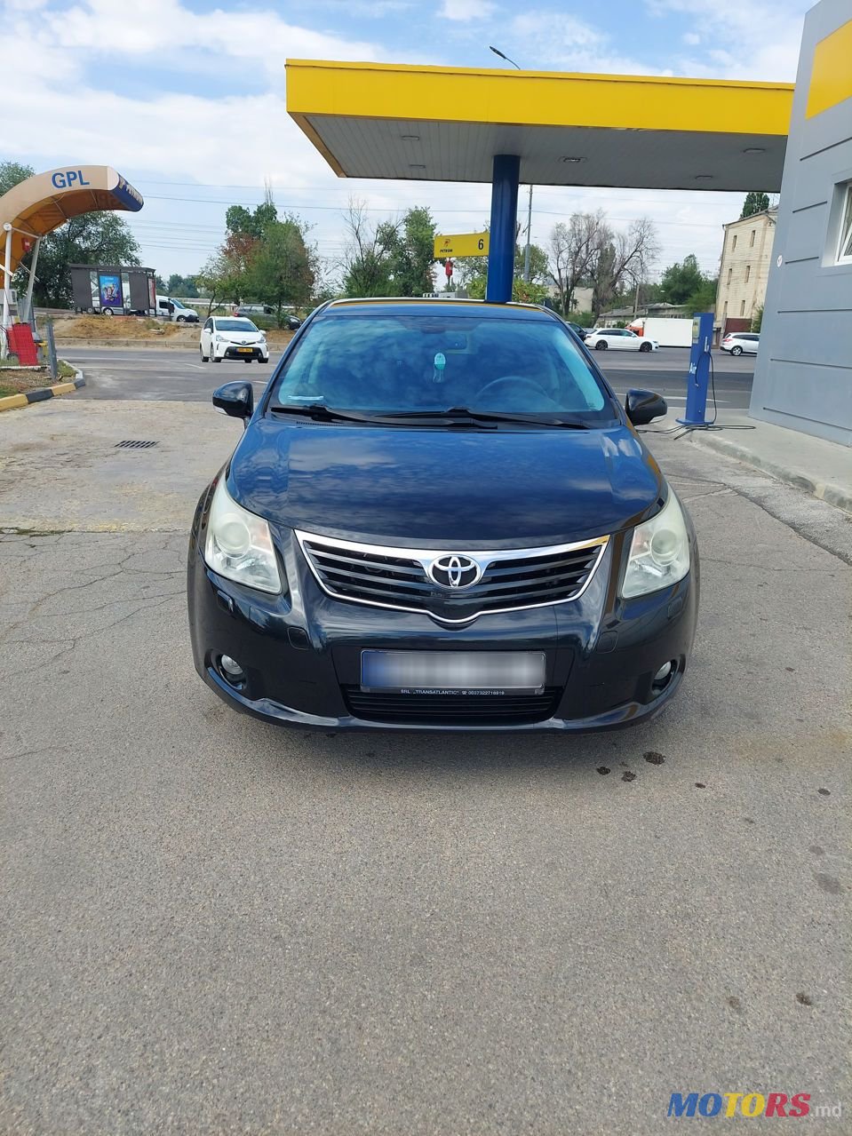 2012' Toyota Avensis photo #1