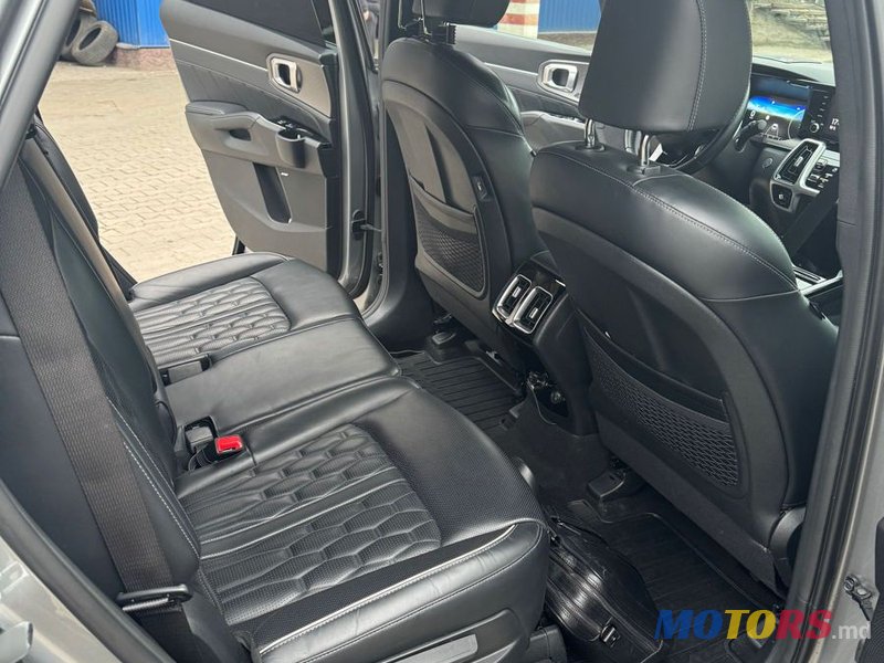 2020' Kia Sorento photo #6