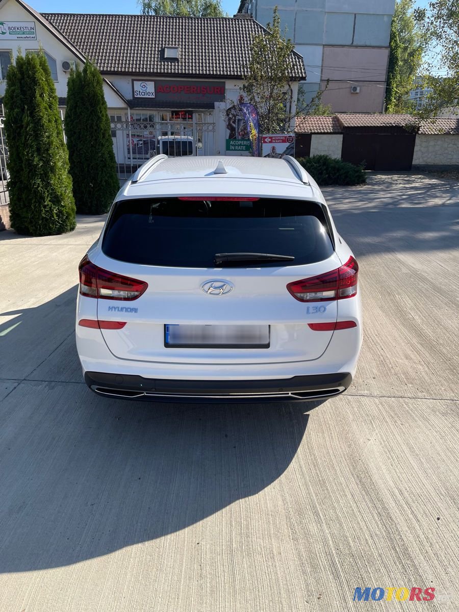 2021' Hyundai i30 photo #6