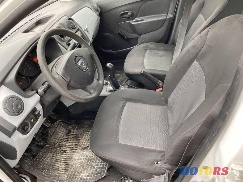 2014' Dacia Logan photo #2