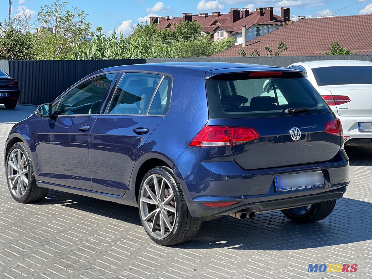 2015' Volkswagen Golf photo #3
