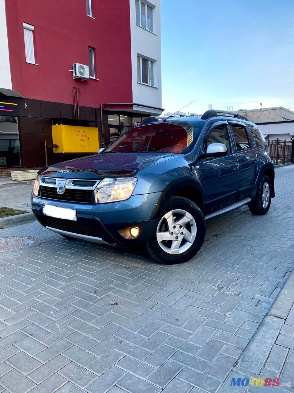 2011' Dacia Duster photo #2