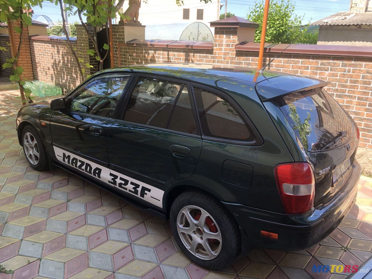 2000' Mazda 323 photo #4