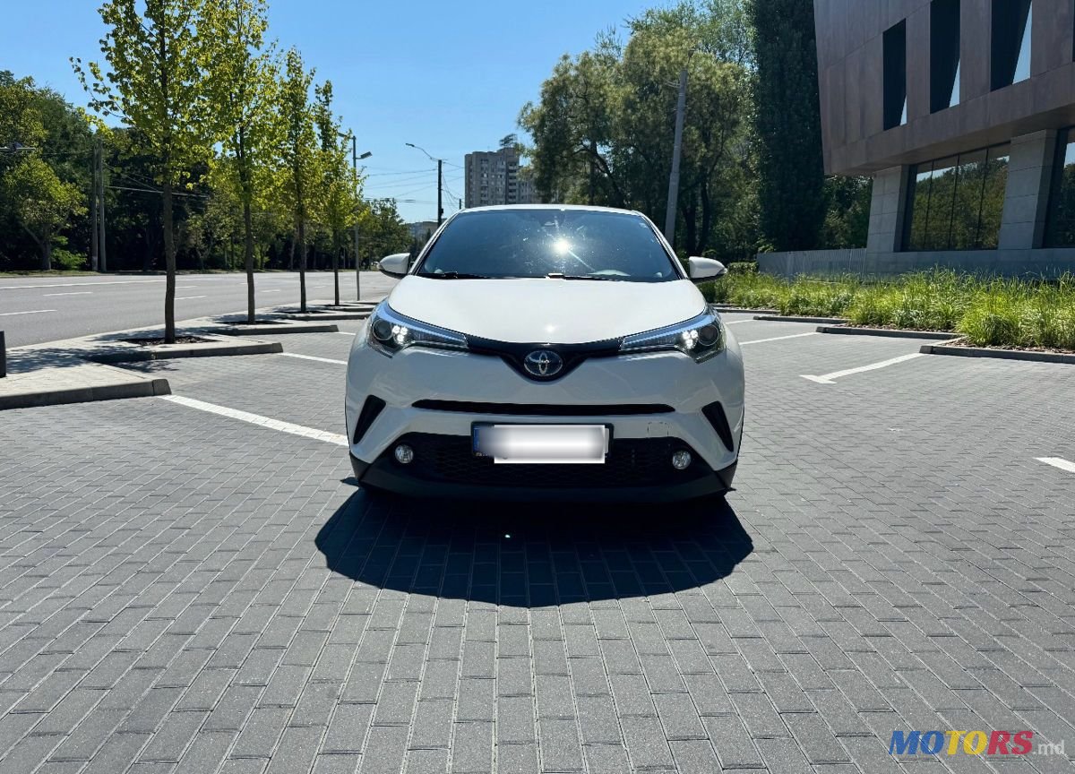 2018' Toyota C-HR photo #6