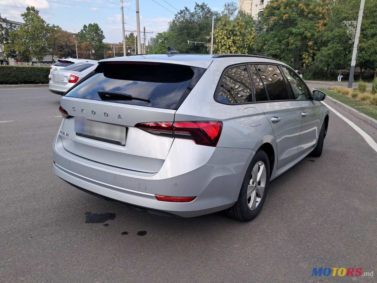 2020' Skoda Octavia photo #3