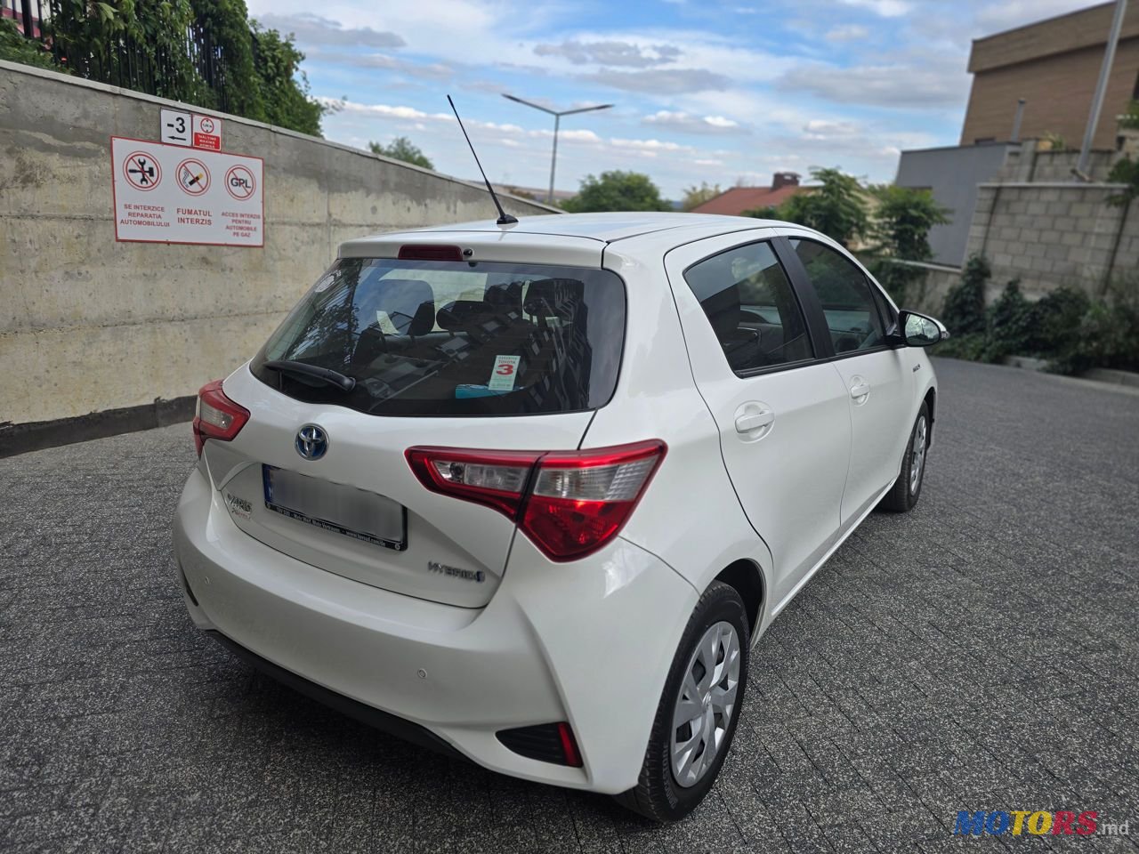 2019' Toyota Yaris photo #3