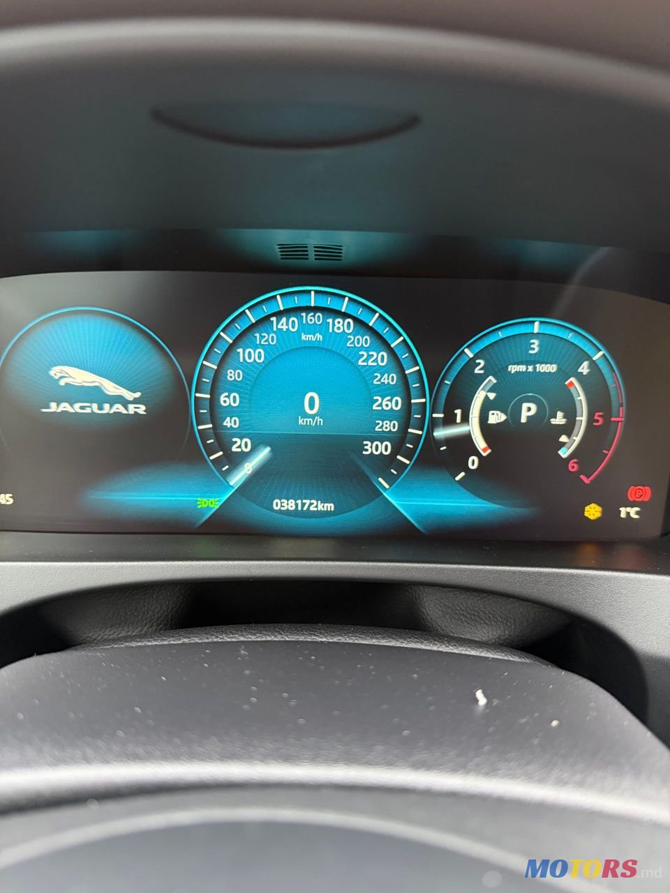 2017' Jaguar F-Pace photo #2