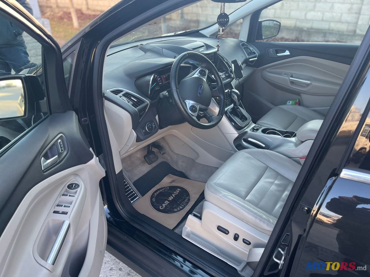 2013' Ford C-MAX photo #3