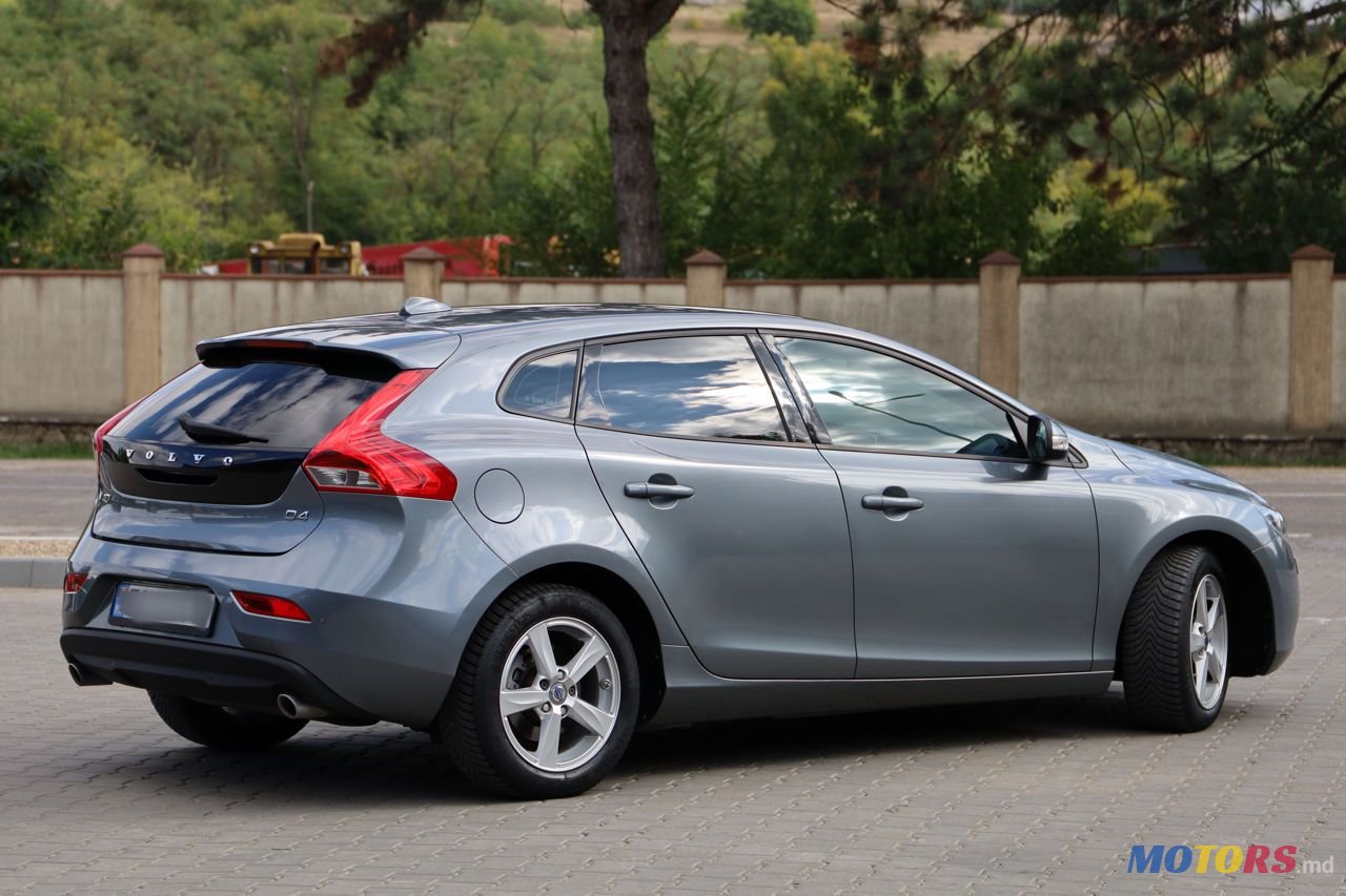 2014' Volvo V40 photo #3