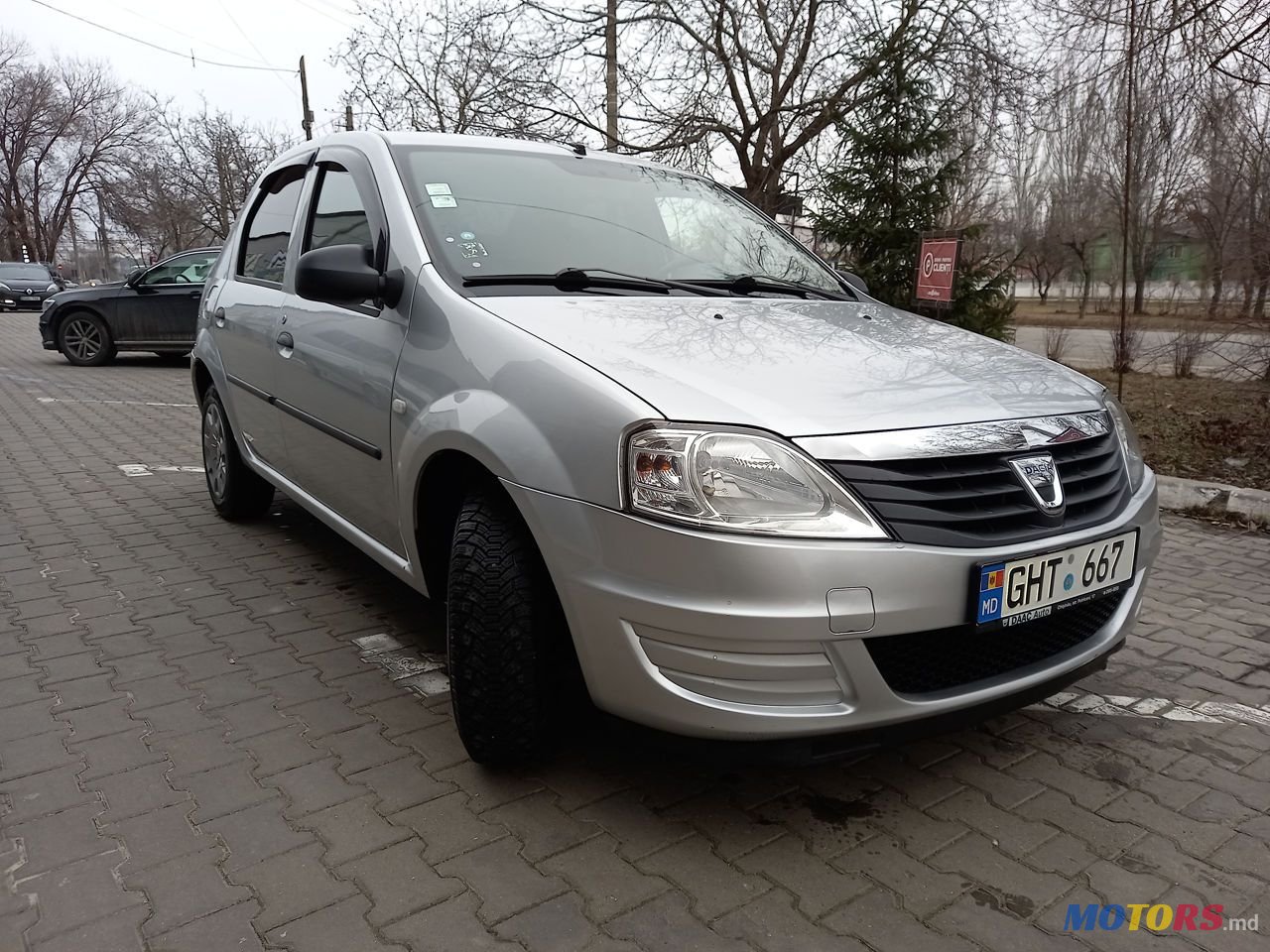 2012' Dacia Logan photo #2