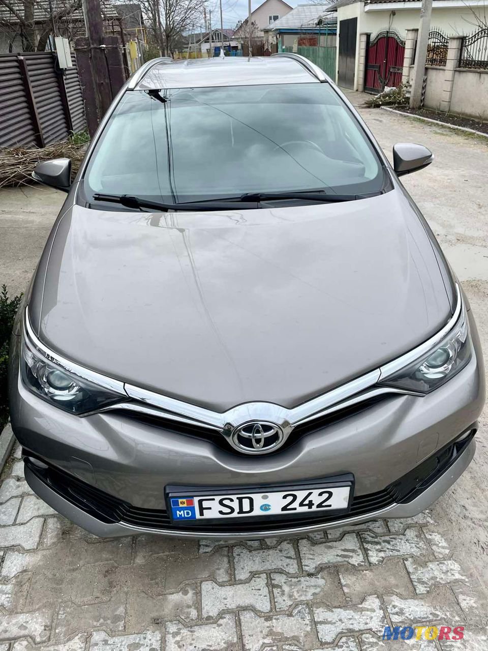 2016' Toyota Auris photo #3