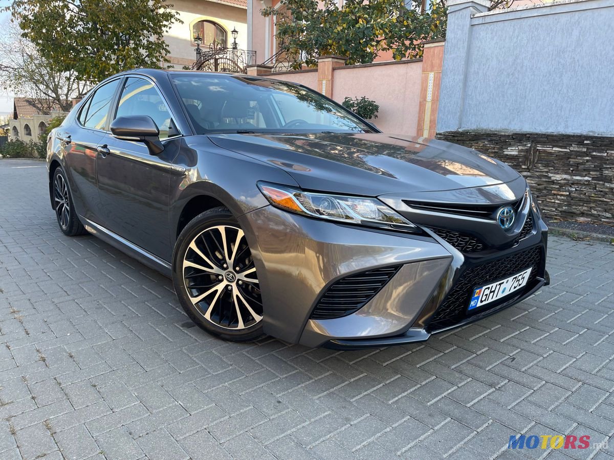 2019' Toyota Camry photo #1