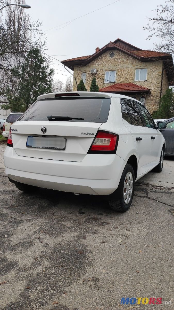 2015' Skoda Fabia photo #4