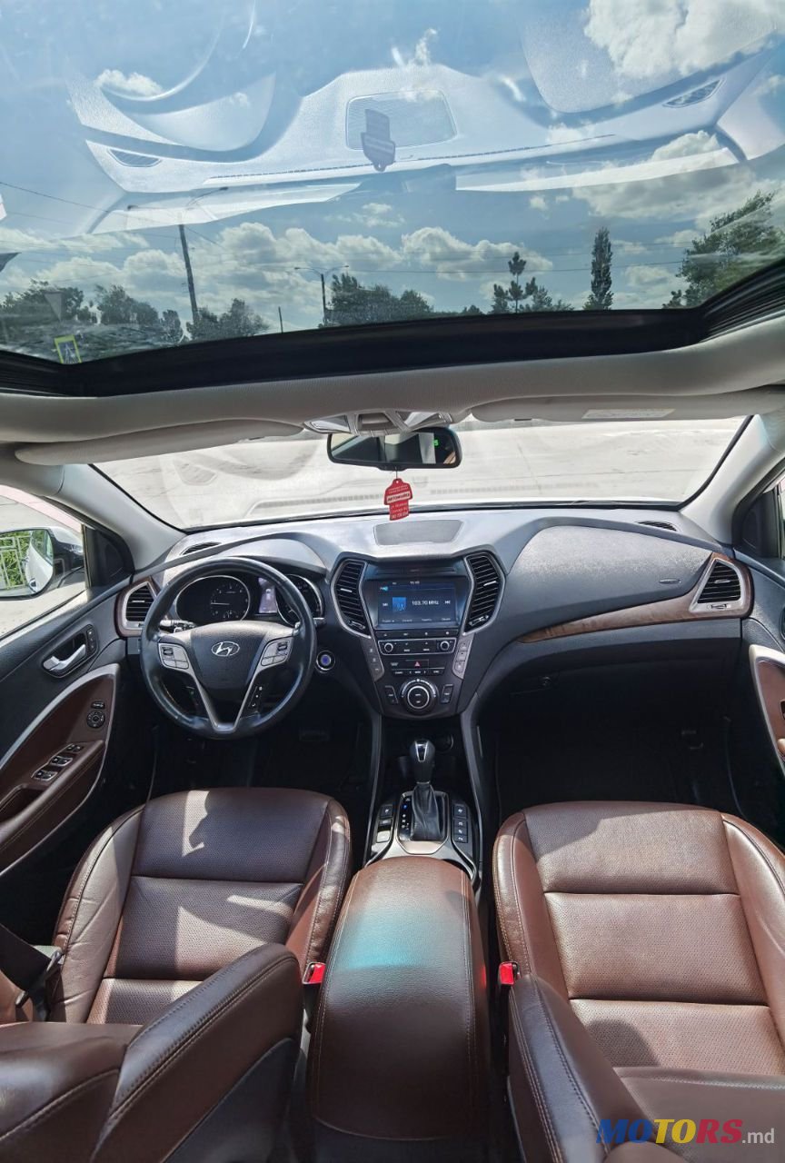 2018' Hyundai Santa Fe photo #5