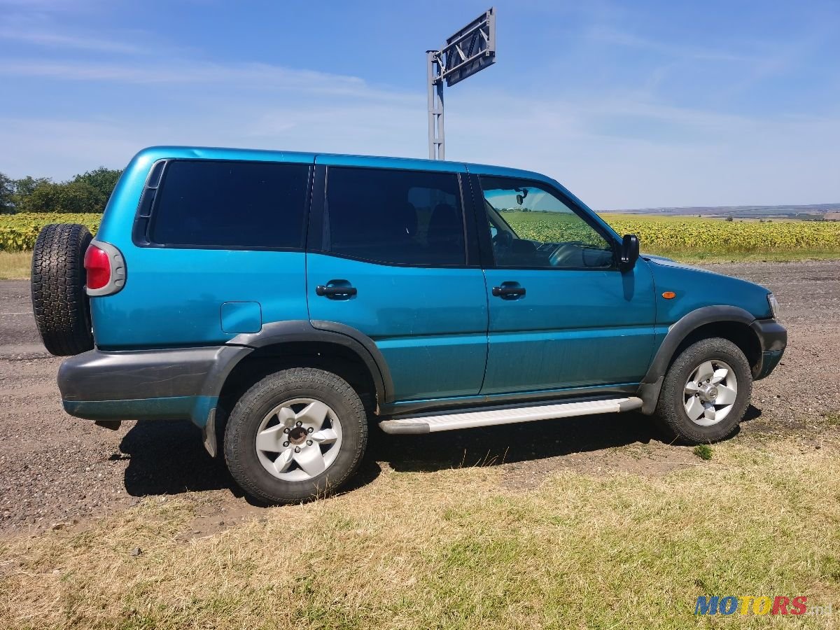 2003' Nissan Terrano photo #4