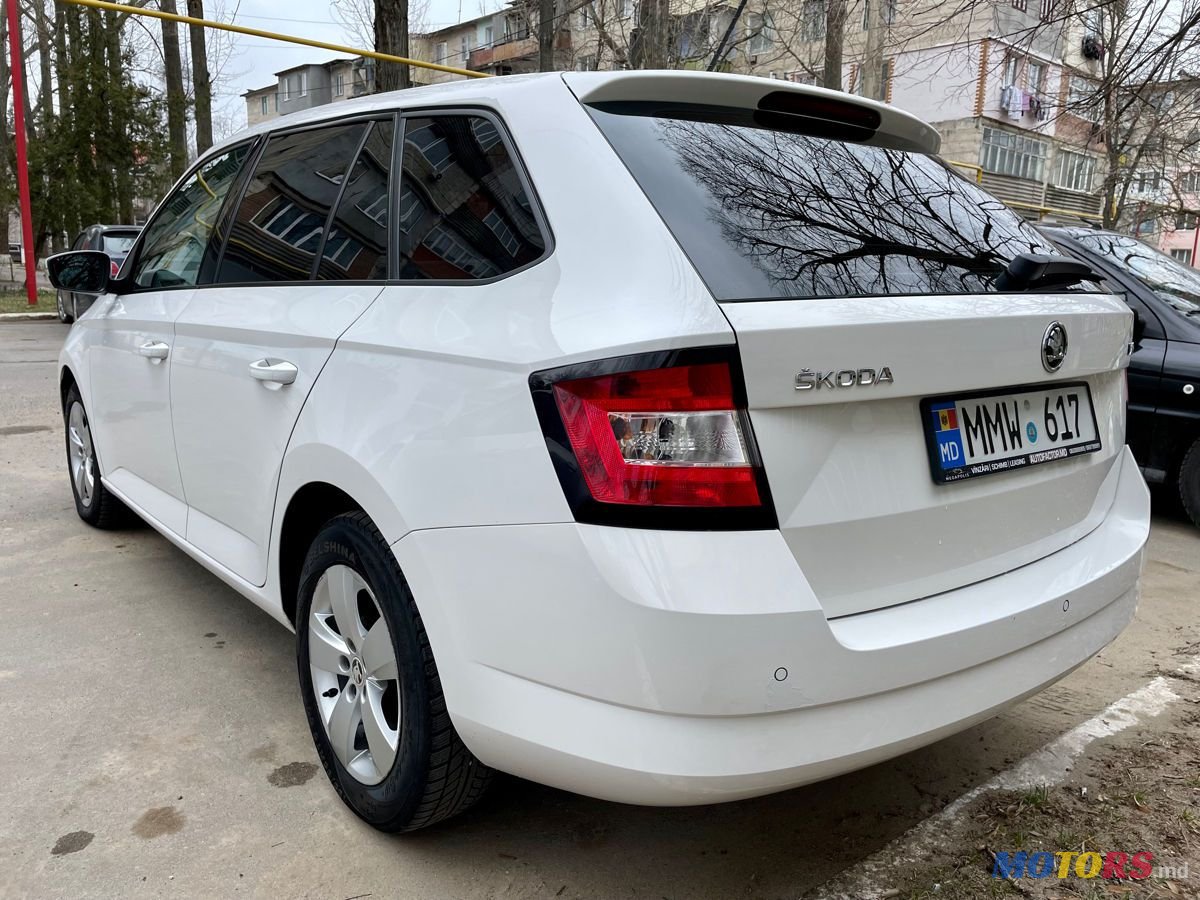 2015' Skoda Fabia photo #4