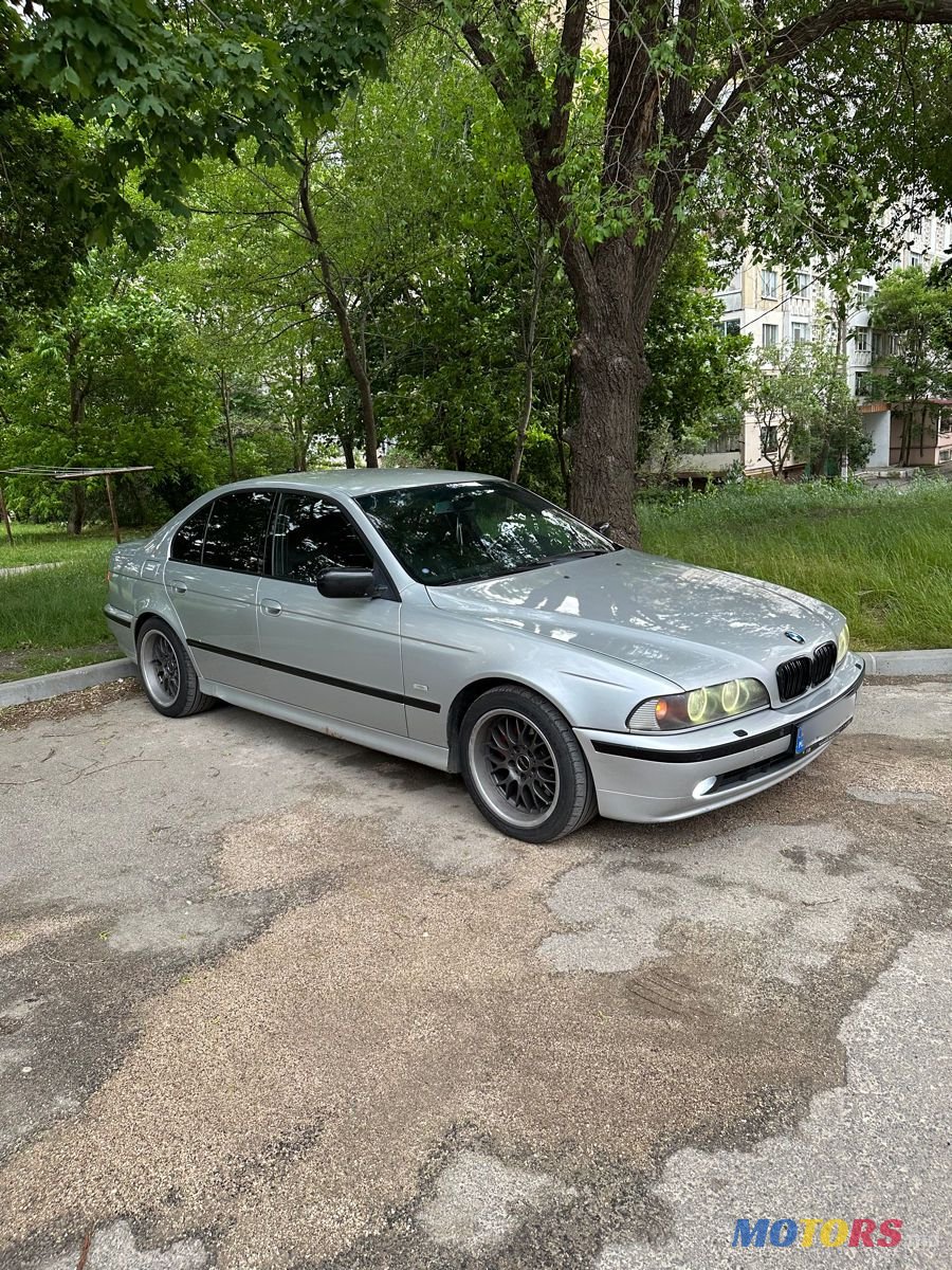 2001' BMW 5 Series photo #1
