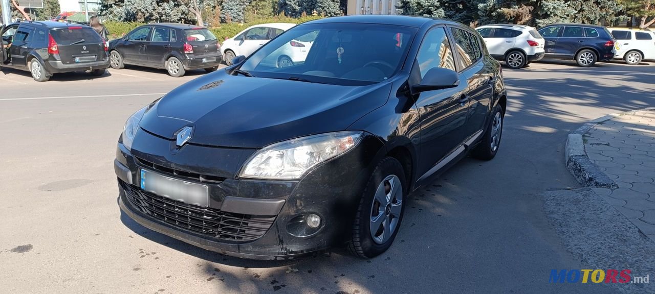 2012' Renault Megane photo #4