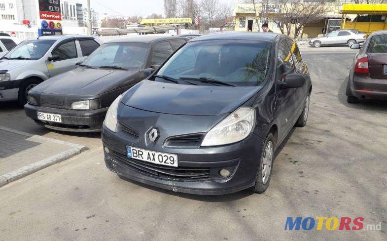 2008' Renault Clio photo #1