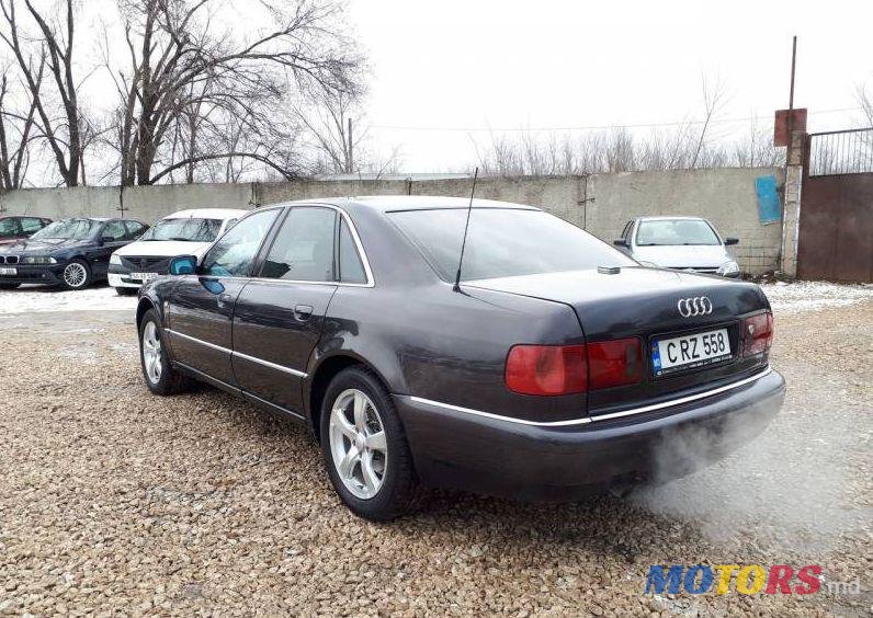 2001' Audi A8 photo #2