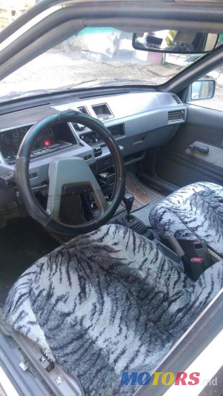 1989' Mitsubishi Lancer photo #3