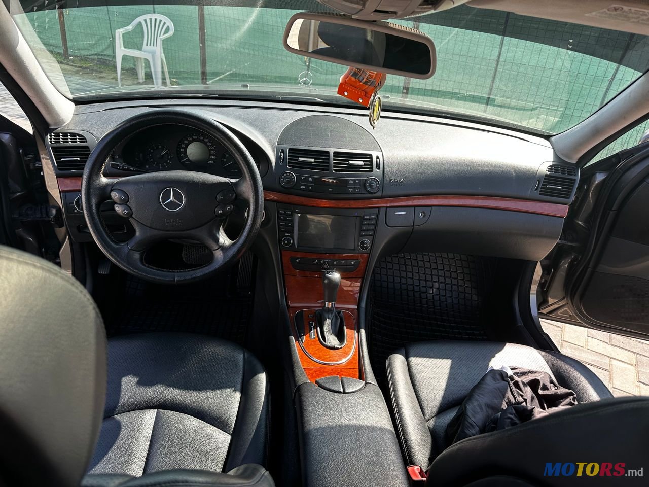 2008' Mercedes-Benz E-Class photo #5