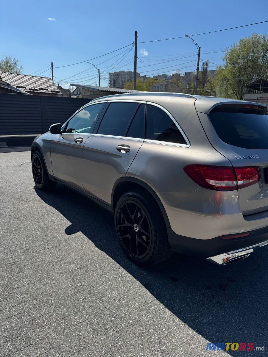 2018' Mercedes-Benz GLC photo #6
