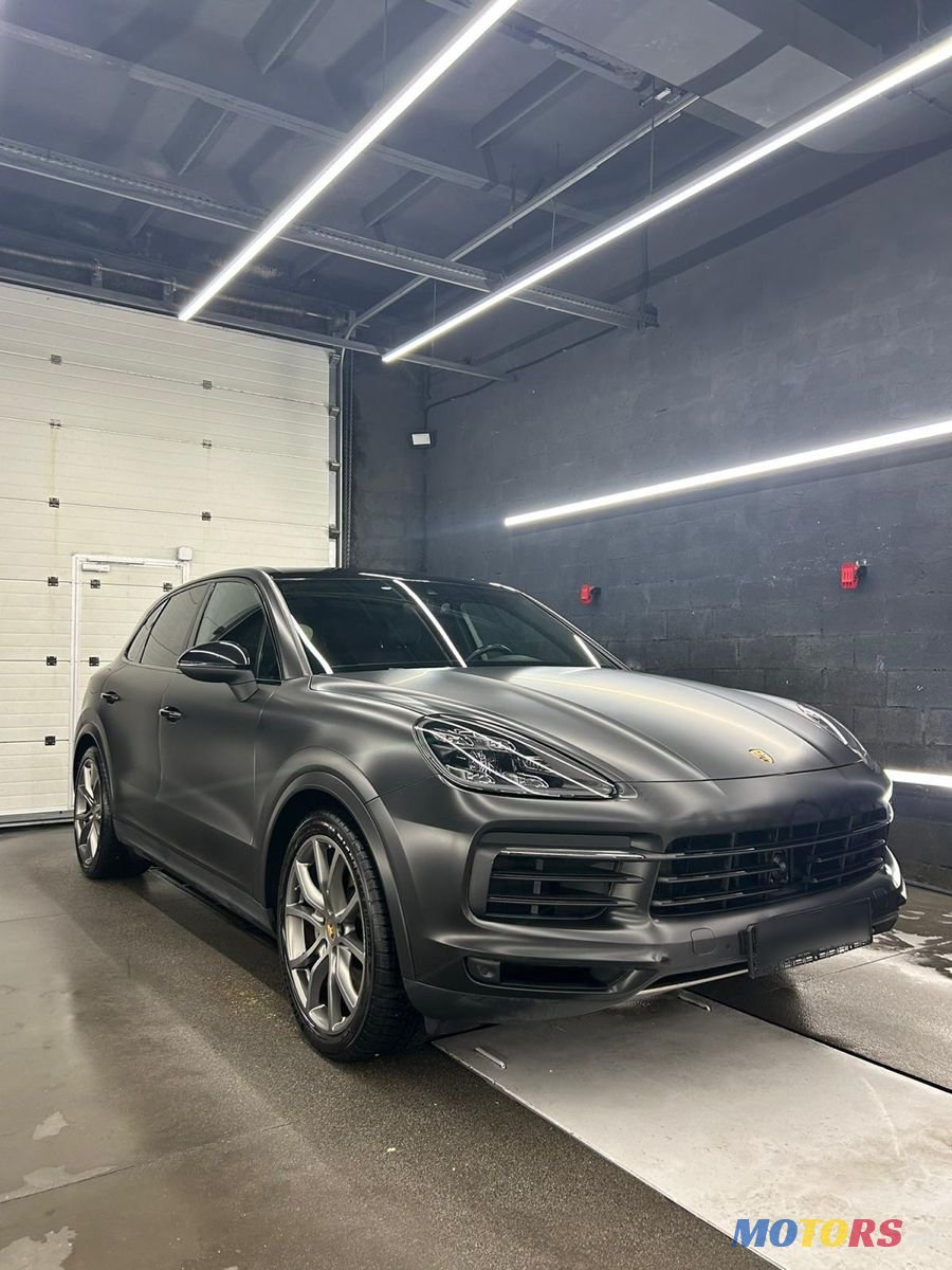 2018' Porsche Cayenne photo #3