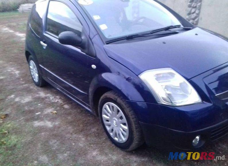 2004' Citroen C2 photo #1