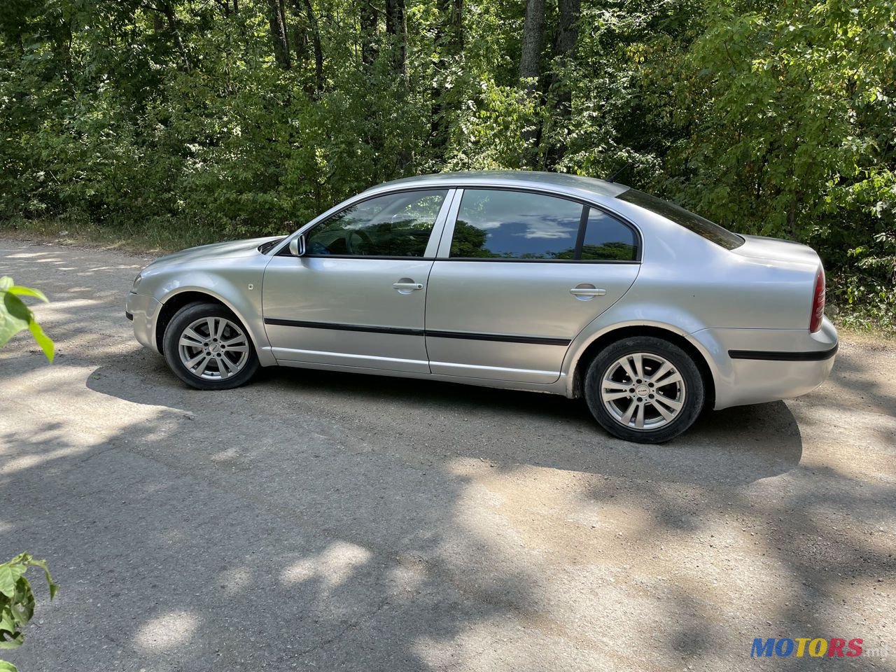 2005' Skoda Superb photo #1