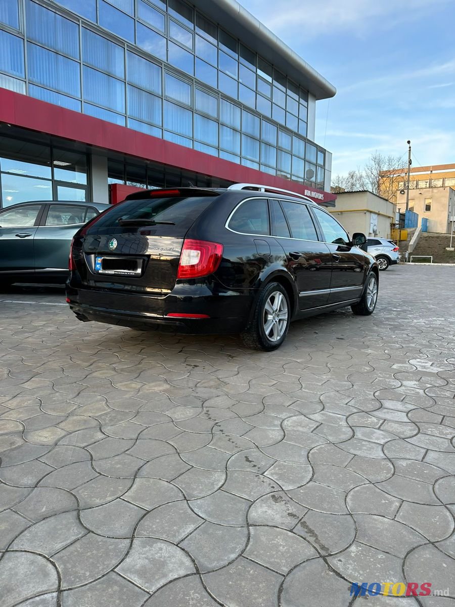 2010' Skoda Superb photo #4